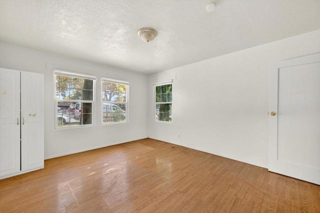 951 N 4th Street, San Jose CA: https://media.crmls.org/mediaz/7215b204-4af9-4bcd-b808-31231d57b7da.jpg
