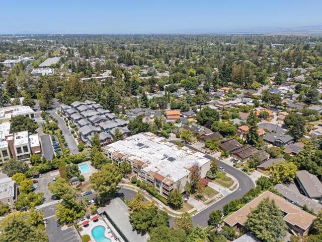 440 Cesano Court, Palo Alto CA: https://media.crmls.org/mediaz/7215cc4f-b2a8-400c-a93b-6eba816a5eaa.jpg