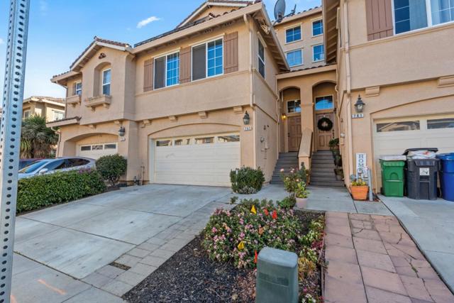 757 Roble Street, Watsonville CA: https://media.crmls.org/mediaz/7215e4e0-7292-4db7-8963-eb647f9f43d8.jpg