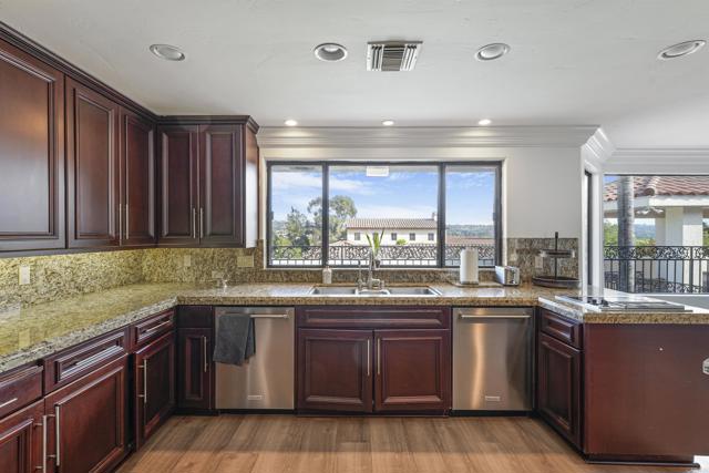 5274 Margaret, Bonita CA: https://media.crmls.org/mediaz/7216fcde-c421-4fd6-88cd-27f157fc942b.jpg