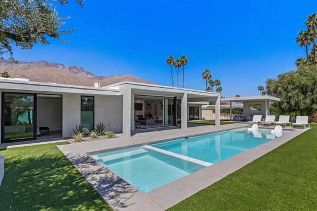 2290 S Yosemite Drive, Palm Springs CA: https://media.crmls.org/mediaz/721726e6-8ebd-4f01-b24c-45e5c746ab0c.jpg