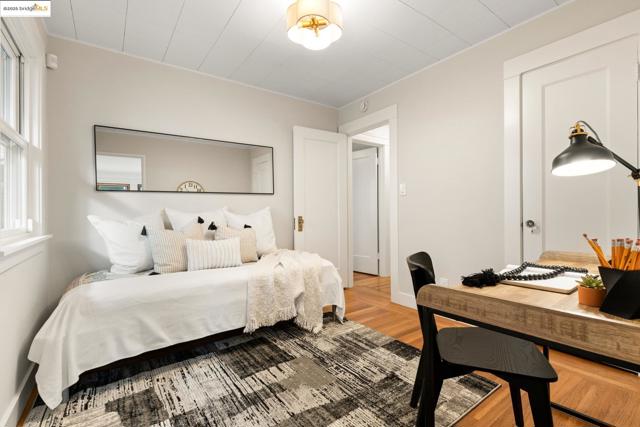 2941 Madeline St, Oakland CA: https://media.crmls.org/mediaz/721888d9-1df7-4cdf-aa29-a427d72676e4.jpg