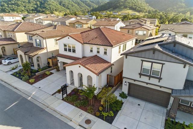 7081 Kirigin Way, Gilroy CA: https://media.crmls.org/mediaz/72197ccf-b1a0-430a-8bcd-145997639a0d.jpg