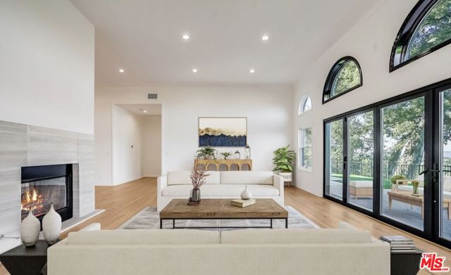 15851 Mulholland Place, Los Angeles CA: https://media.crmls.org/mediaz/7219c799-ff44-4f0e-92e6-713f01f3c81f.jpg