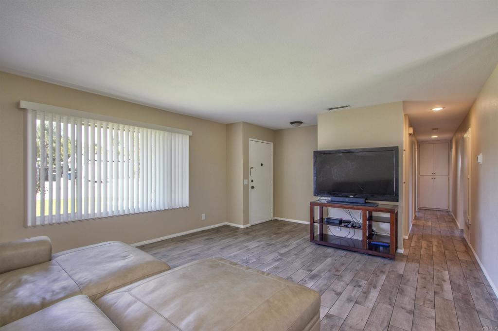 1279 Siggson Ave - photo 5
