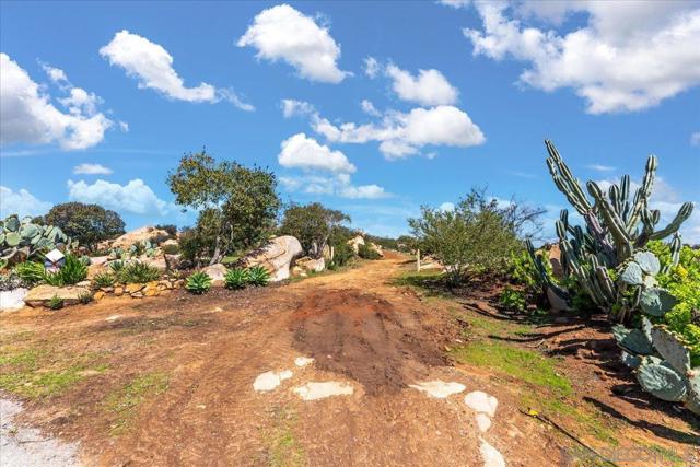 0 Barona Road, Lakeside CA: https://media.crmls.org/mediaz/721a0eae-9756-486d-8c65-dfd9fe061af8.jpg