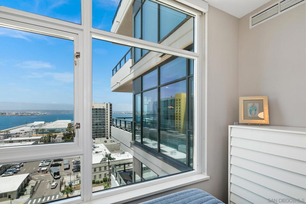 1205 Pacific Hwy - photo 14