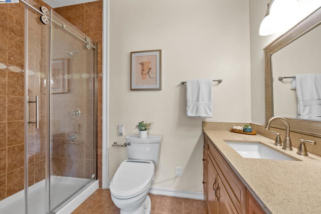 6176 Thomas Ave, Newark CA: https://media.crmls.org/mediaz/721b0703-cd90-4e09-9375-8245ca77b0cb.jpg