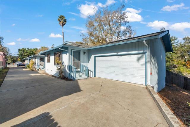 136 Market Street, Santa Cruz CA: https://media.crmls.org/mediaz/721b3692-4686-4d8d-9943-34105d1a4412.jpg