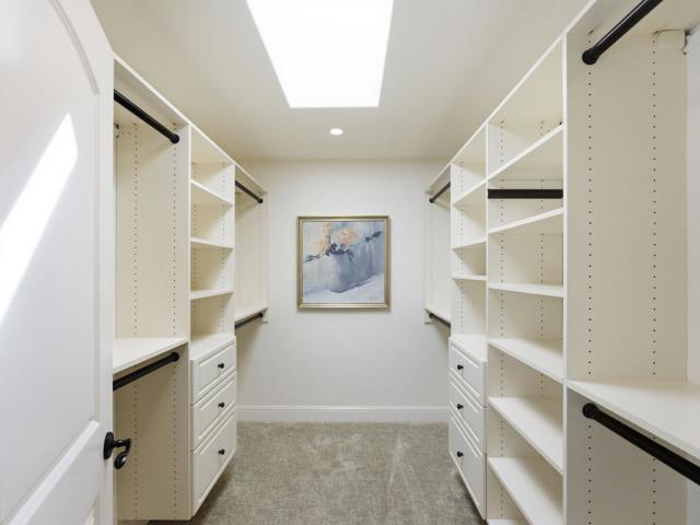 Image 31 of 55 For 345 Vine Street