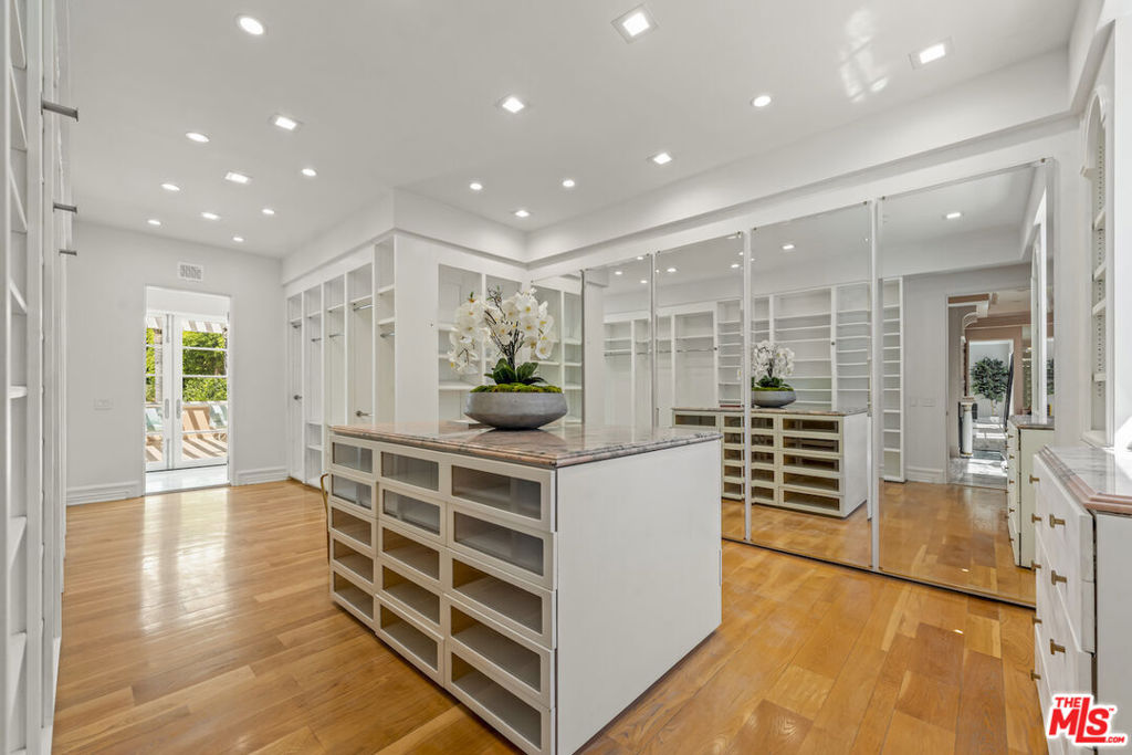 MLS #25511467 image #37