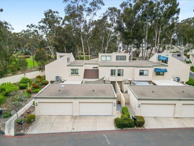 10212 Caminito Pitaya, San Diego CA: https://media.crmls.org/mediaz/721cb483-da2a-4bbb-a245-665c4f2d0885.jpg