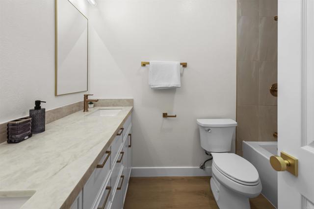 863 English Holly Lane, San Marcos CA: https://media.crmls.org/mediaz/721d8848-eebb-402e-9d61-ed66ed2b40c9.jpg