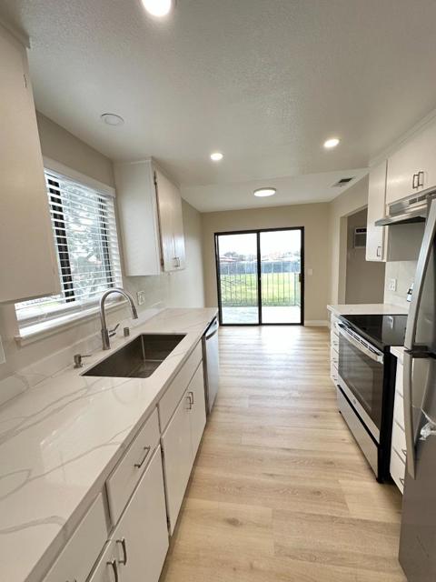 4965 Edgar Court, San Jose CA: https://media.crmls.org/mediaz/721db9cf-d106-48e0-a211-5ec80acba5d3.jpg
