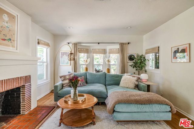 5368 Oakland Street photo 9