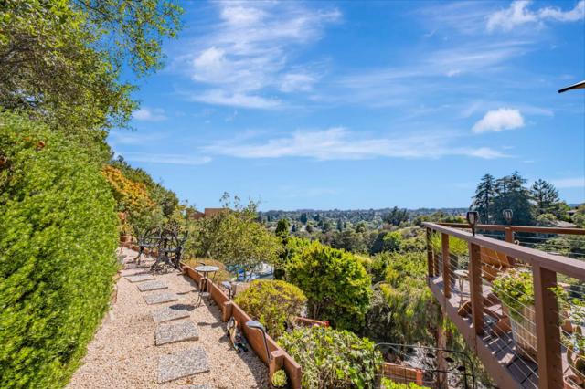 3300 Crystal Heights Drive, Soquel CA: https://media.crmls.org/mediaz/721f3d06-263a-45f5-92a2-5632de8e1f09.jpg