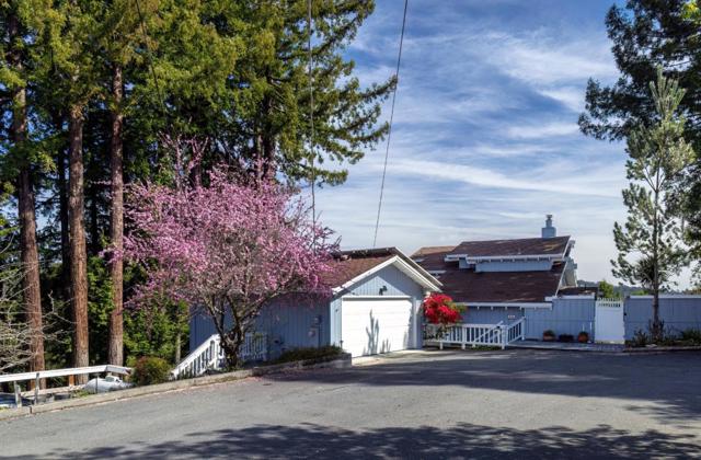 645 Skyward Drive, Aptos CA: https://media.crmls.org/mediaz/721f9119-e747-4b7b-9bf1-94d52274462d.jpg