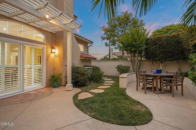 985 Corte Augusta, Camarillo CA: https://media.crmls.org/mediaz/721fdd96-5899-410a-a70a-b28c685c73b6.jpg