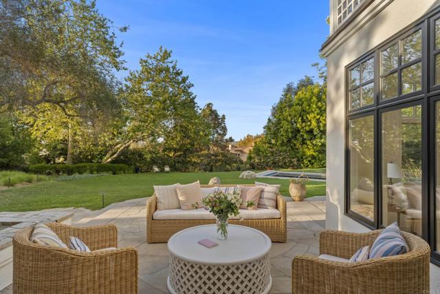 Detail Gallery Image 8 of 26 For 7891 Muirfield Way, Rancho Santa Fe,  CA 92067 - 6 Beds | 8/2 Baths