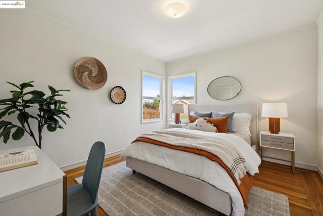 1511 Rose St, Berkeley CA: https://media.crmls.org/mediaz/7220e435-8b56-41e8-9483-904aecdf354f.jpg