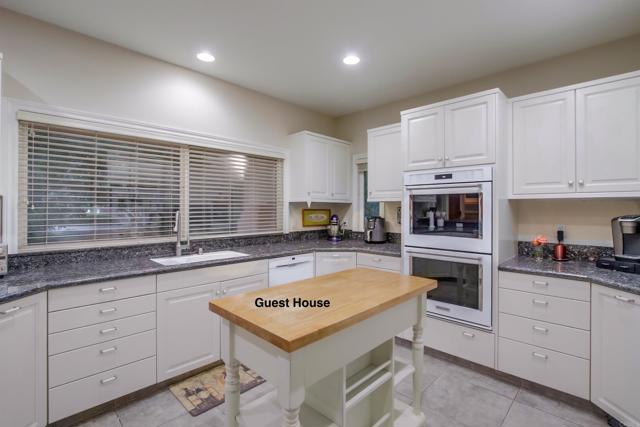 1495 Meredith Road, Fallbrook CA: https://media.crmls.org/mediaz/7221d4d0-27dc-4ad9-979d-5350a6024356.jpg