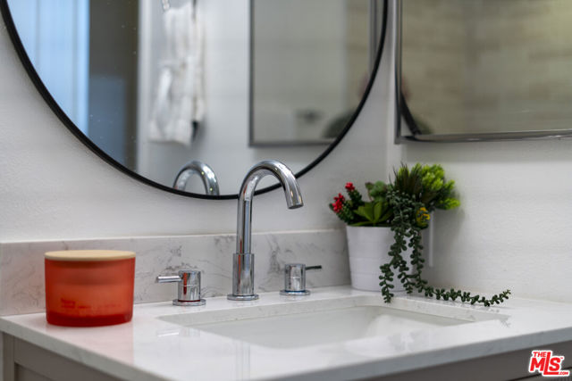 13075 Pacific, Playa Vista CA: https://media.crmls.org/mediaz/72223dbe-7b01-4944-ad05-d3f35a4d21c3.jpg