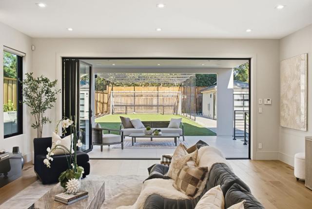 543 Tennyson Avenue, Palo Alto CA: https://media.crmls.org/mediaz/7222c2f6-6b3c-40ab-9f9a-8e44ff072098.jpg
