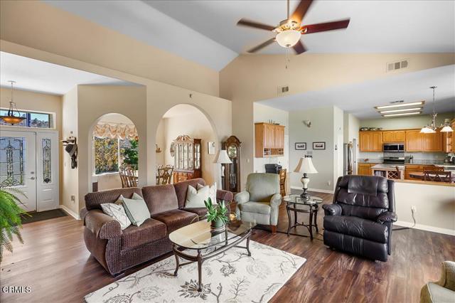 Detail Gallery Image 10 of 63 For 30730 Fox Ridge Ct, Tehachapi,  CA 93561 - 4 Beds | 3 Baths