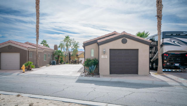 86169 Arrowood Avenue, Coachella CA: https://media.crmls.org/mediaz/7222fb99-4270-4880-9b01-c7f4ef10b3e2.jpg