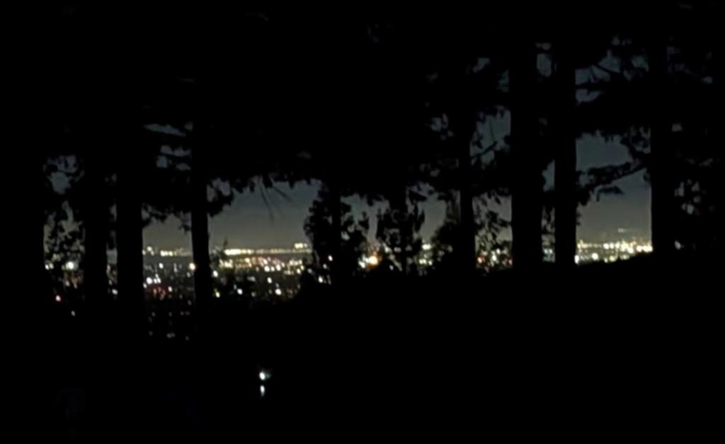 https://media.crmls.org/mediaz/7223415f-f8a5-460d-b691-5673417ba42e.jpg?preset=X-Large