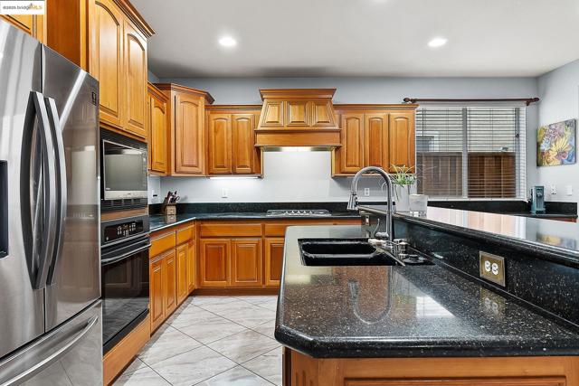 3551 Keystone Loop, Discovery Bay CA: https://media.crmls.org/mediaz/7223c309-fd9b-4b78-9502-68cee79a07a2.jpg