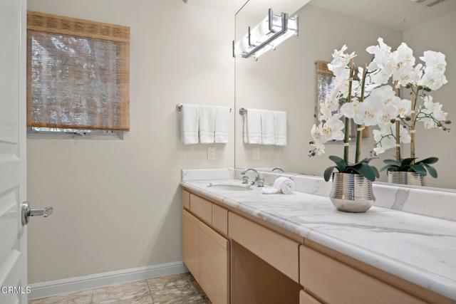 3097 Bayshore Avenue, Ventura CA: https://media.crmls.org/mediaz/7224f04d-7b38-4b3a-b868-5bca27c62bca.jpg