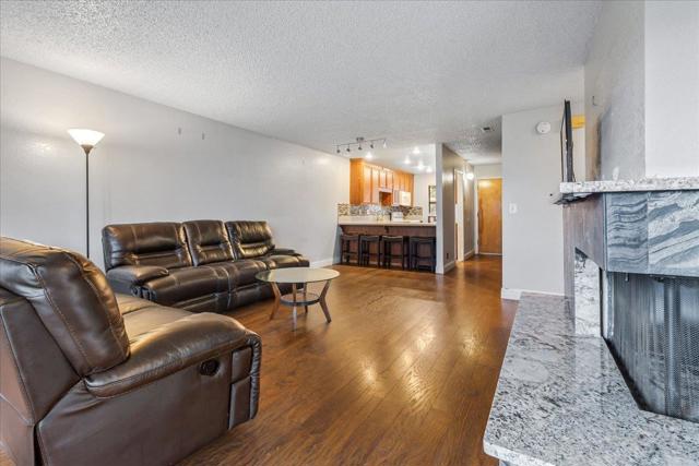 166 Kern Street, Salinas CA: https://media.crmls.org/mediaz/7225dd1a-99c4-4ced-9c07-f9957f87412b.jpg