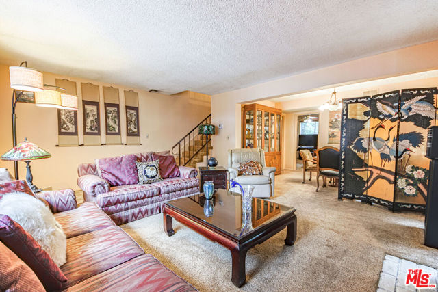 1211 North Orange Grove Avenue, 6 photo 6