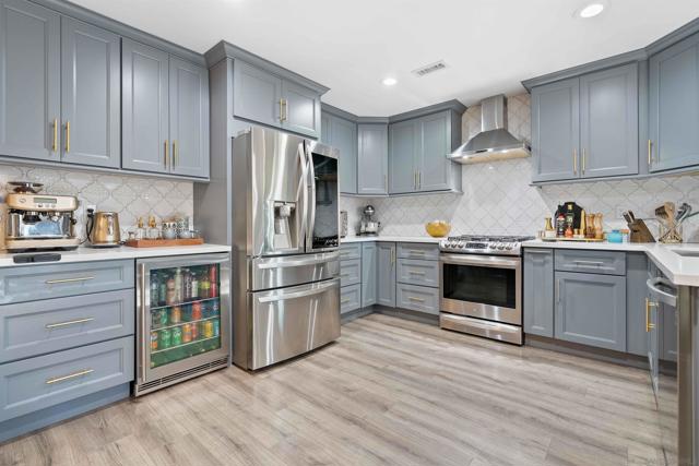 10009 Anoel Court, Spring Valley CA: https://media.crmls.org/mediaz/7228a760-ce6e-4196-b09d-3741927fa81e.jpg