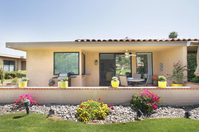 Image 30 of 42 For 74 La Ronda Drive