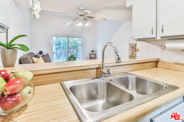 7150 Carlson Circle, 77 photo 7