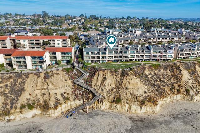 515 S Sierra Ave, Solana Beach CA: https://media.crmls.org/mediaz/7229d769-e5f2-4be8-9fac-456e0e81b012.jpg