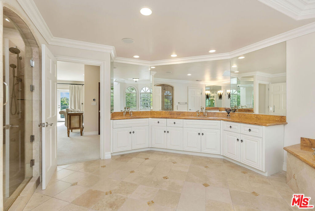 MLS #26646107 image #24
