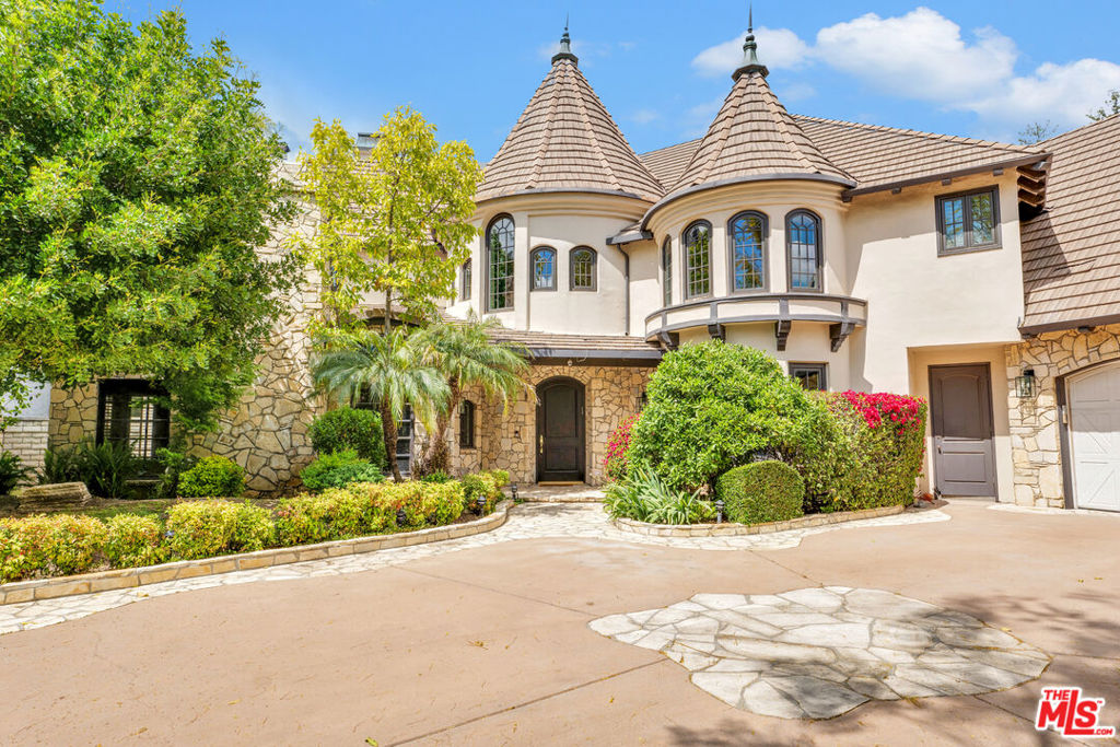 19203 Romar Street, Northridge, CA 91324