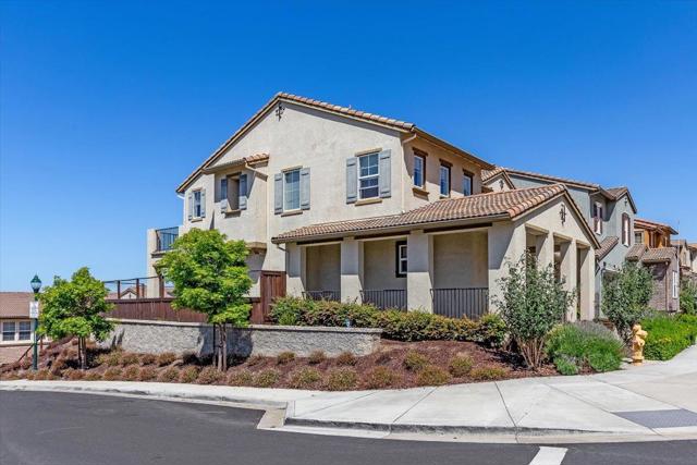 30111 Mountain View Drive, Hayward CA: https://media.crmls.org/mediaz/722d5883-dc40-42c6-980e-0dc2d35889c8.jpg