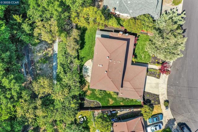 11373 Rampart Dr, Dublin CA: https://media.crmls.org/mediaz/722ed6cb-9431-4fec-bb16-2e36e92a3f62.jpg