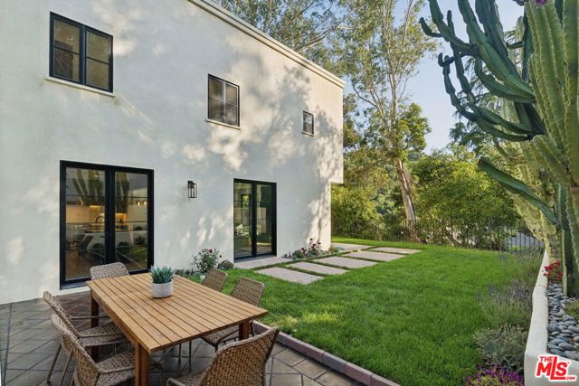 8171 Tianna Road, Los Angeles CA: https://media.crmls.org/mediaz/722f2a9a-7b21-4b0c-80ce-38c891d4949c.jpg