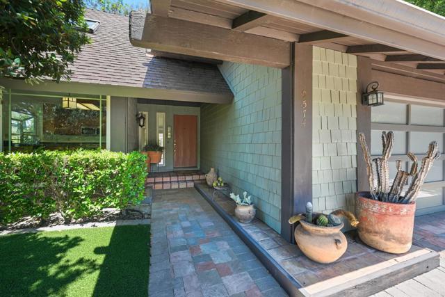 9574 Paseo Montril, San Diego CA: https://media.crmls.org/mediaz/72304d0c-2d84-4fb7-b4ef-8cc60580733a.jpg
