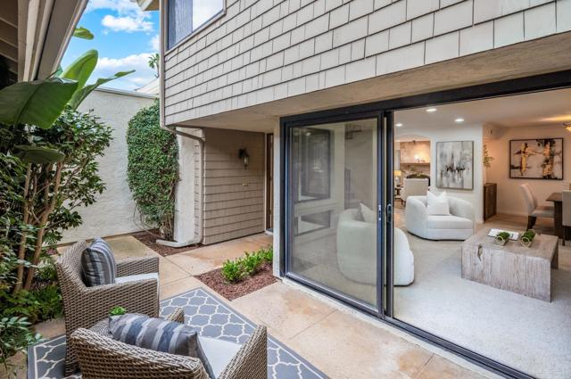 Detail Gallery Image 23 of 29 For 4035 Avenida Brisa, Rancho Santa Fe,  CA 92091 - 3 Beds | 2/1 Baths