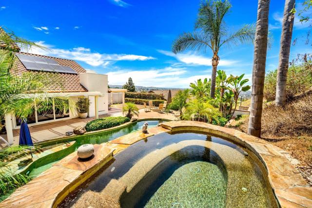 Image 7 of 39 For 7056 Del Cerro Boulevard