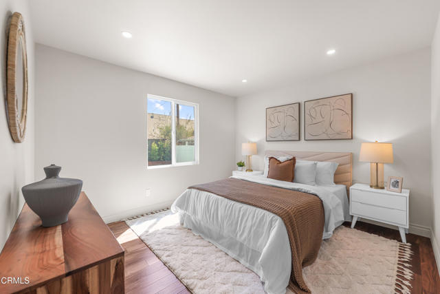 1710 N Oxford Avenue, Pasadena CA: https://media.crmls.org/mediaz/72333623-e156-41d7-a3bd-992bfbf56b5b.jpg