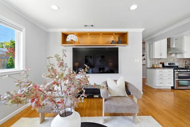 1566 Willowgate Drive, San Jose CA: https://media.crmls.org/mediaz/7233e83f-8f7e-461c-9d52-bc9ca42a5d02.jpg