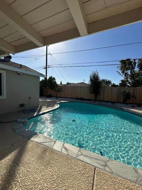 130 E 21st Street, Tracy CA: https://media.crmls.org/mediaz/72341ab6-c83f-46a6-bc2c-52152e79c023.jpg