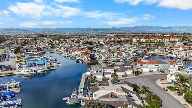 Detail Gallery Image 46 of 50 For 2221 Kingsbridge Ln, Oxnard,  CA 93035 - 3 Beds | 3 Baths